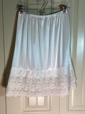 O2 Collection Lace Trim Half Slip Chemise